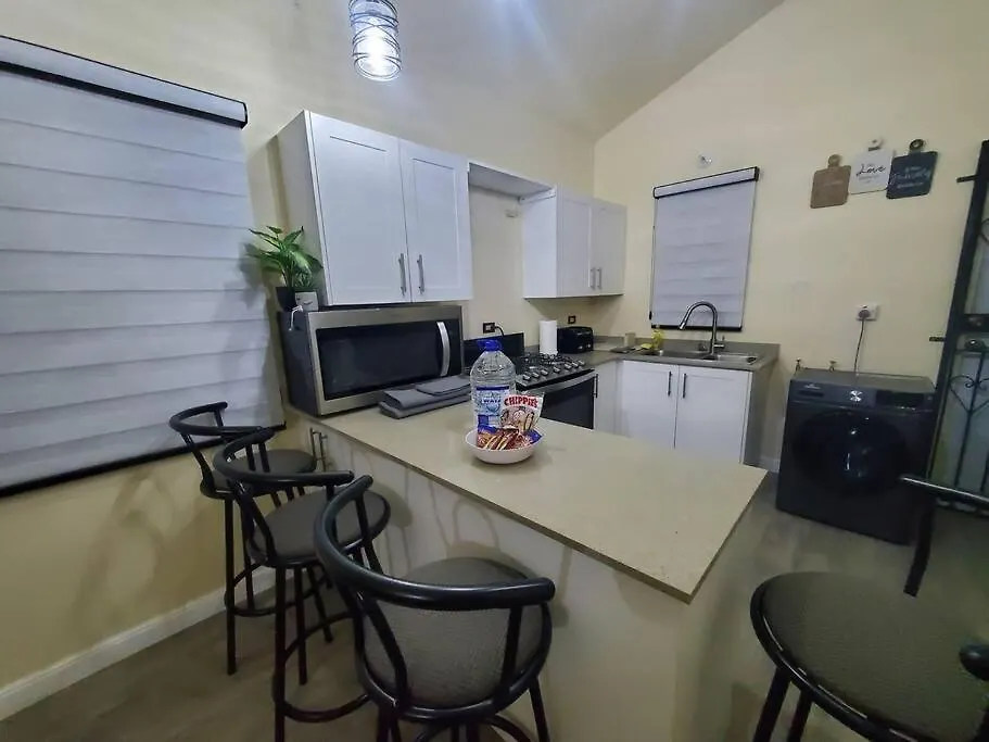 Feriehus Zen At Phoenix- Portmore Jamaica